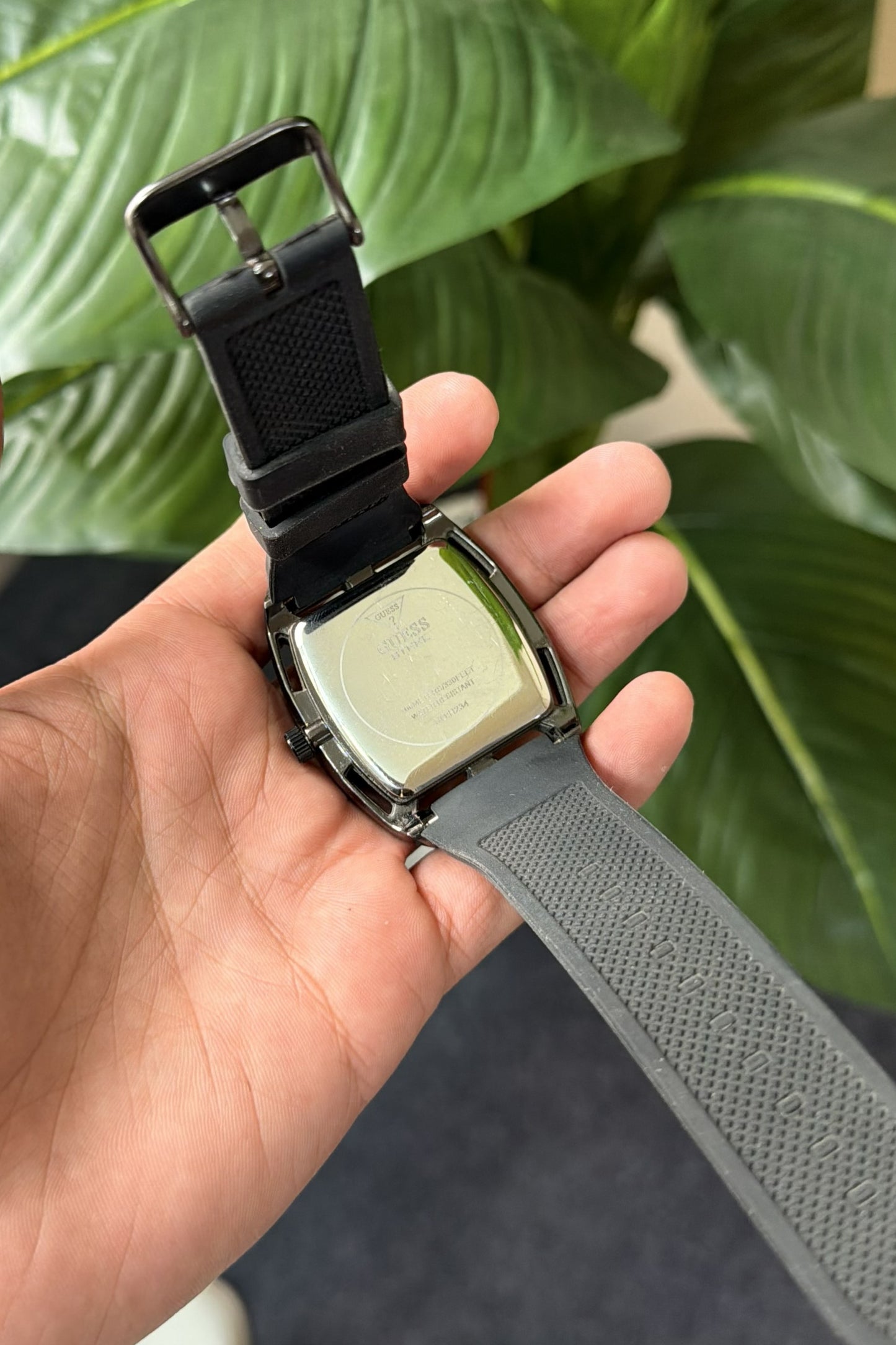 Guess Rubber