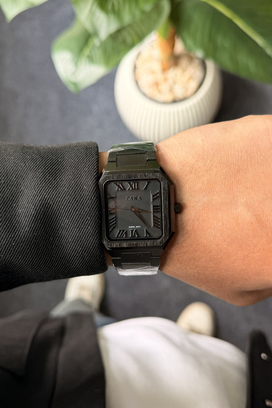 Black Zara Swiss Square